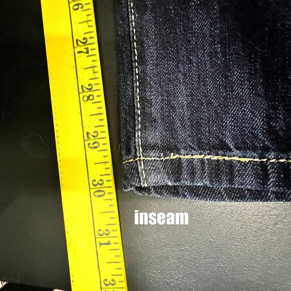 Levi's Jeans Women's 31x30 NWT Middy Straight Dark Wash Denim Casual Mid Rise - Picture 8 of 8